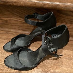 BCBG Maxazria heels  size 8.5